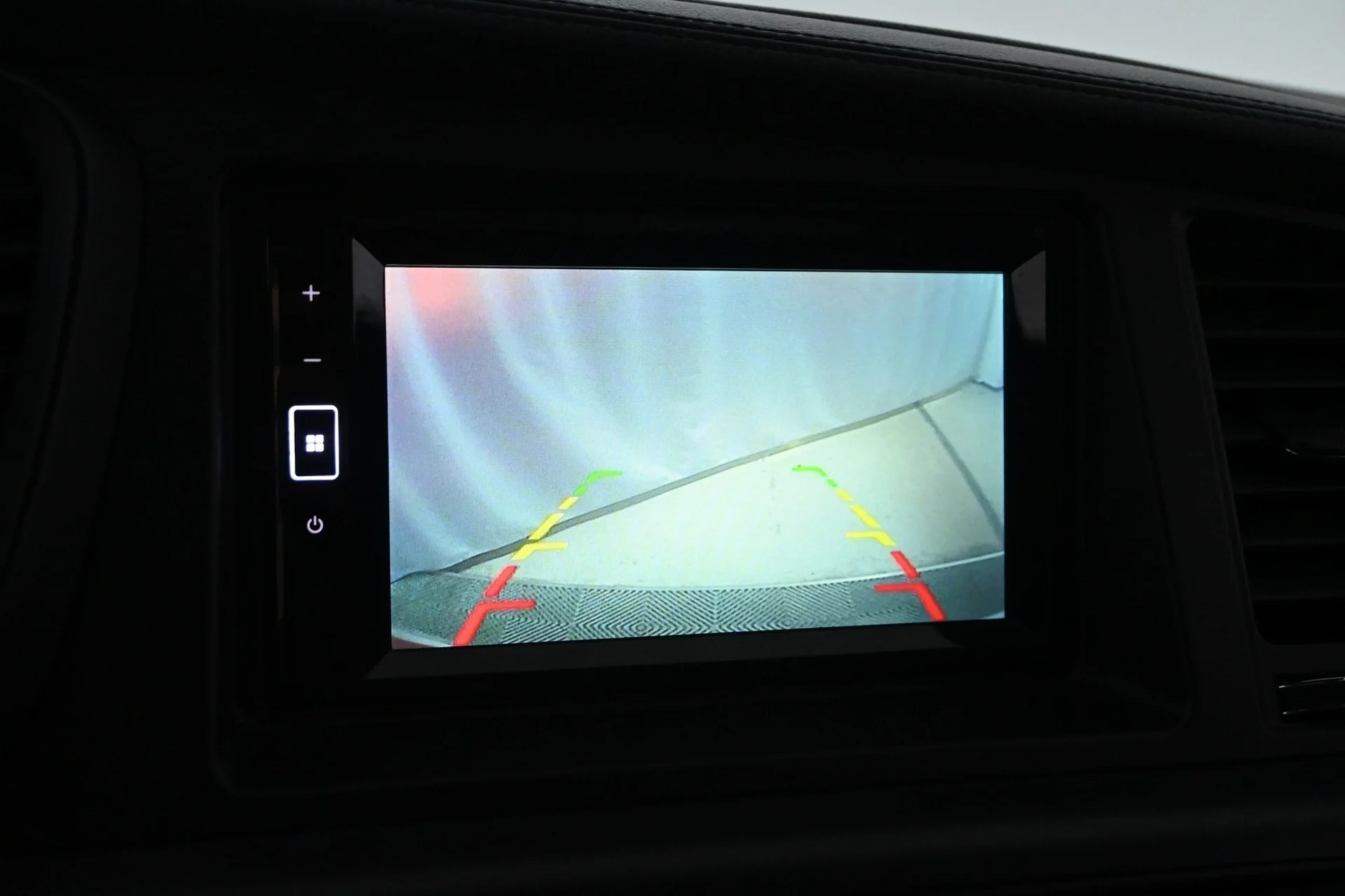 Car Image - 3GlC29pUZ2r3MhXrVqUg4L