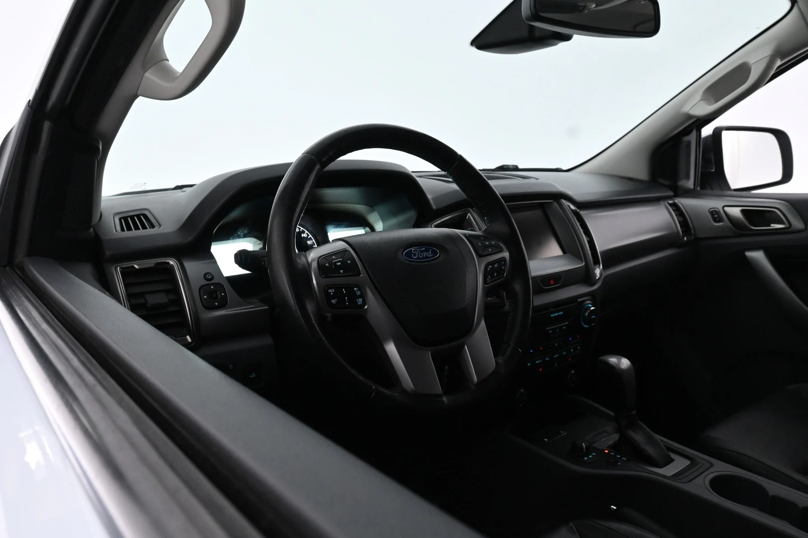 Car Image - 1M2gSHEnkyhXWQ3jFSkHG6
