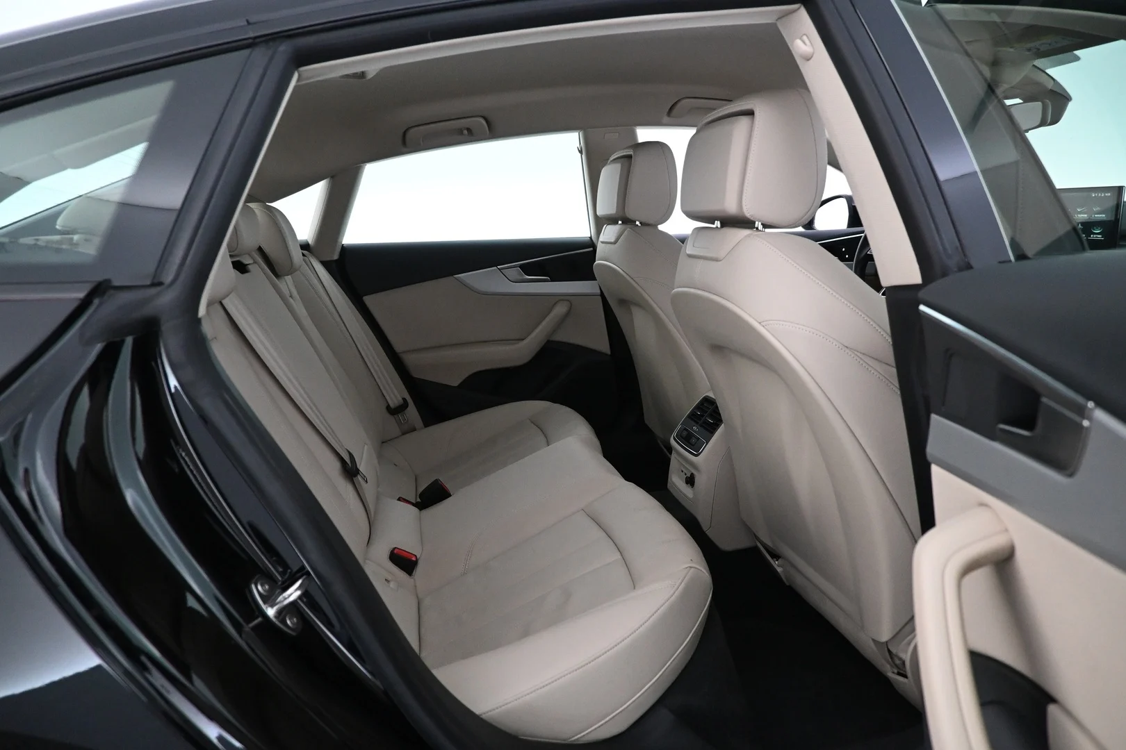 Car Image - 1Mpar57Bm4EUOhXoRNGDjL