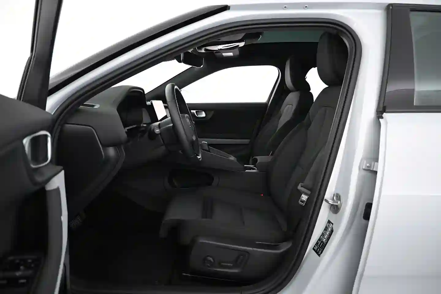 Car Image - WCKyEU7Kmb12rhhoJezgB