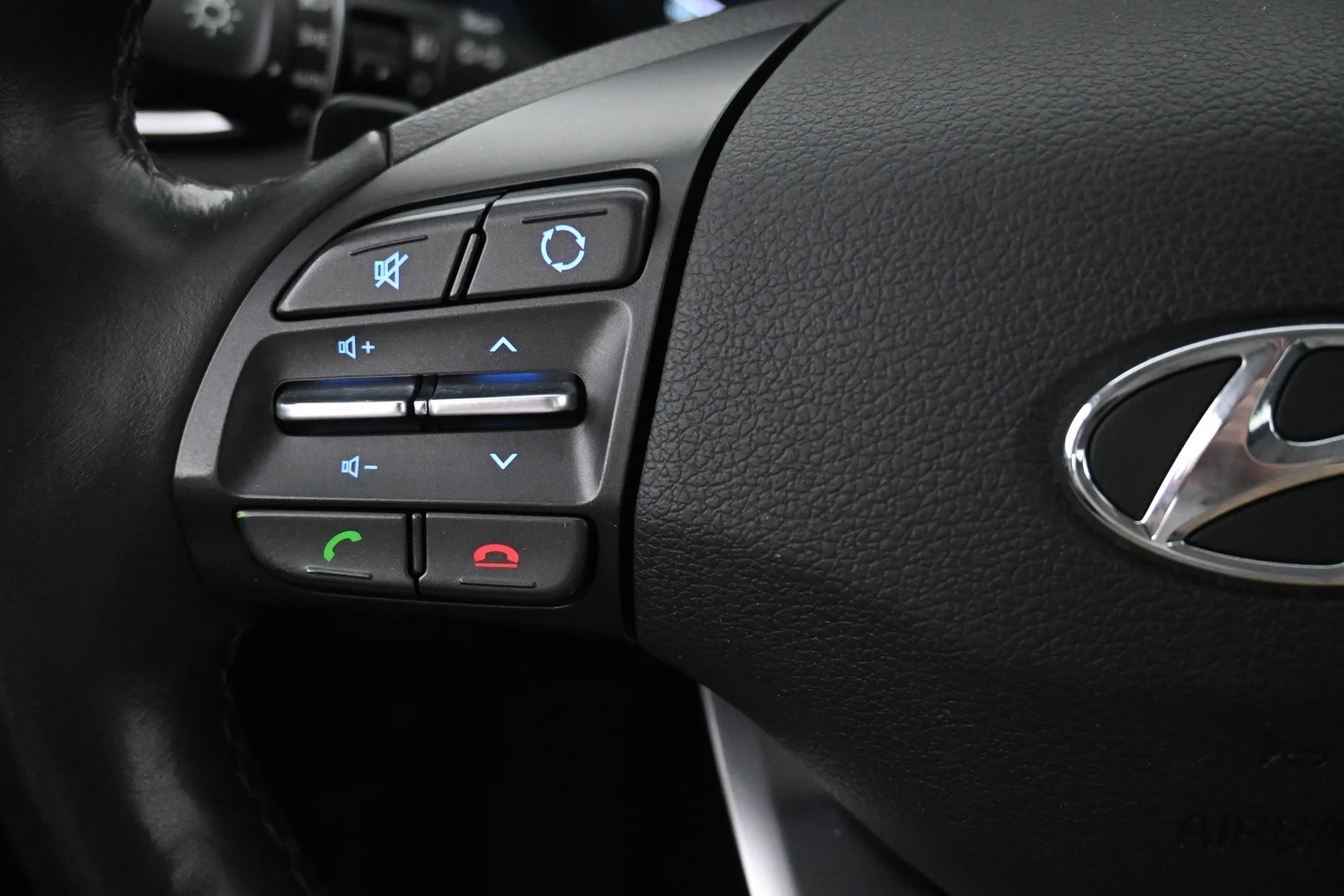 Car Image - 5Uou8I52XLX6lurua7RU2D