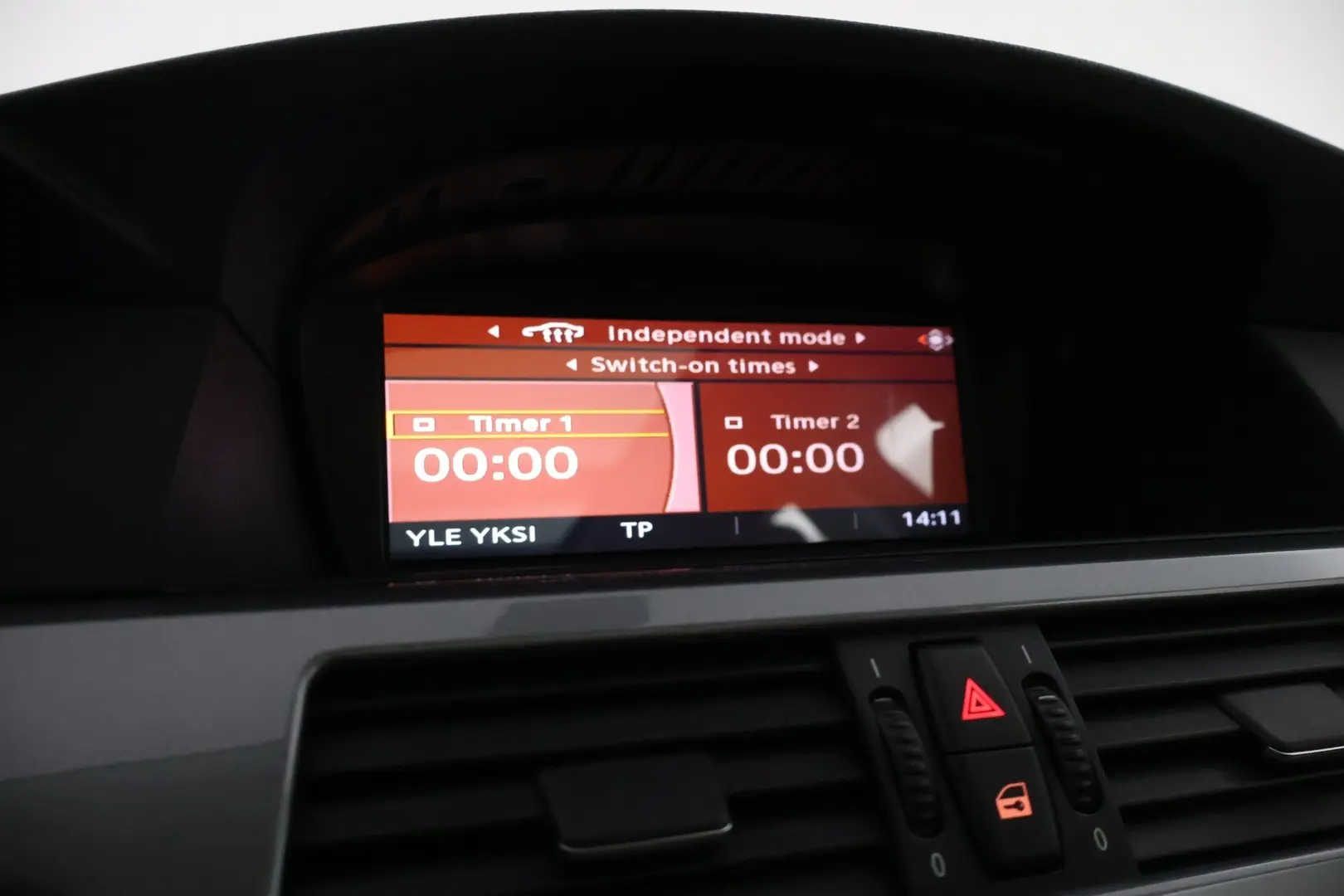 Car Image - 8kTN42r3JTpYHMjQ8x1bT