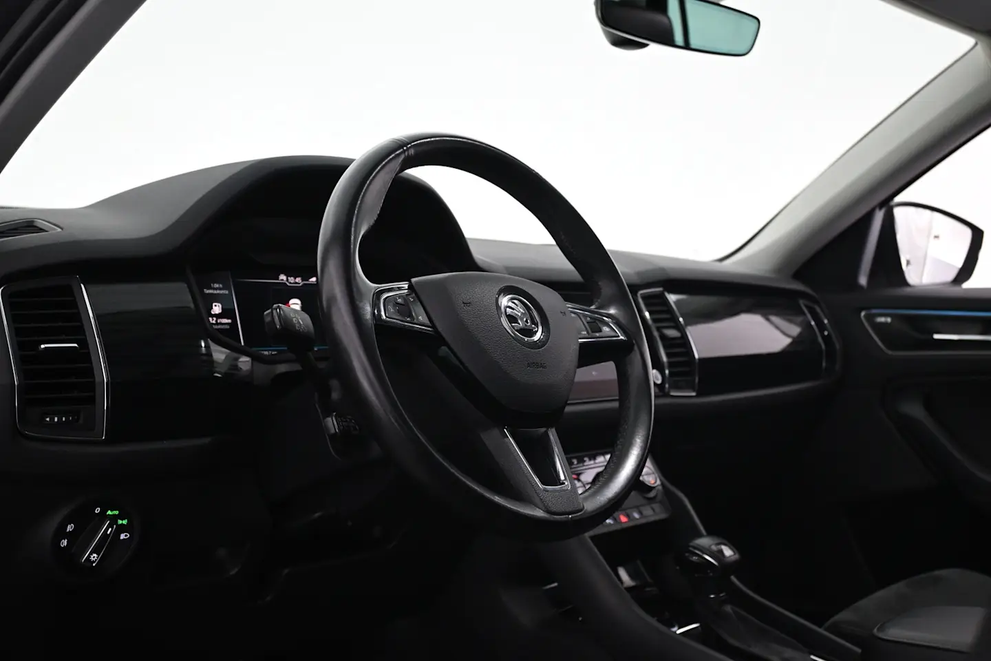 Car Image - 4C80NqqGDtXKOM2sDBhuSp