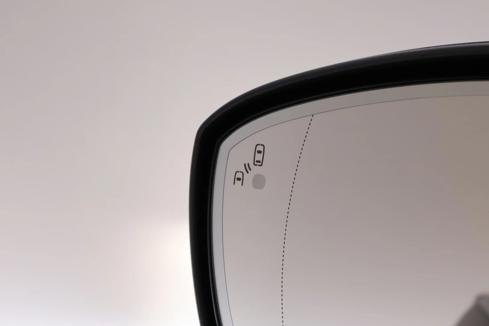Car Image - 6BanZow4HyBW4yONkn7EnU