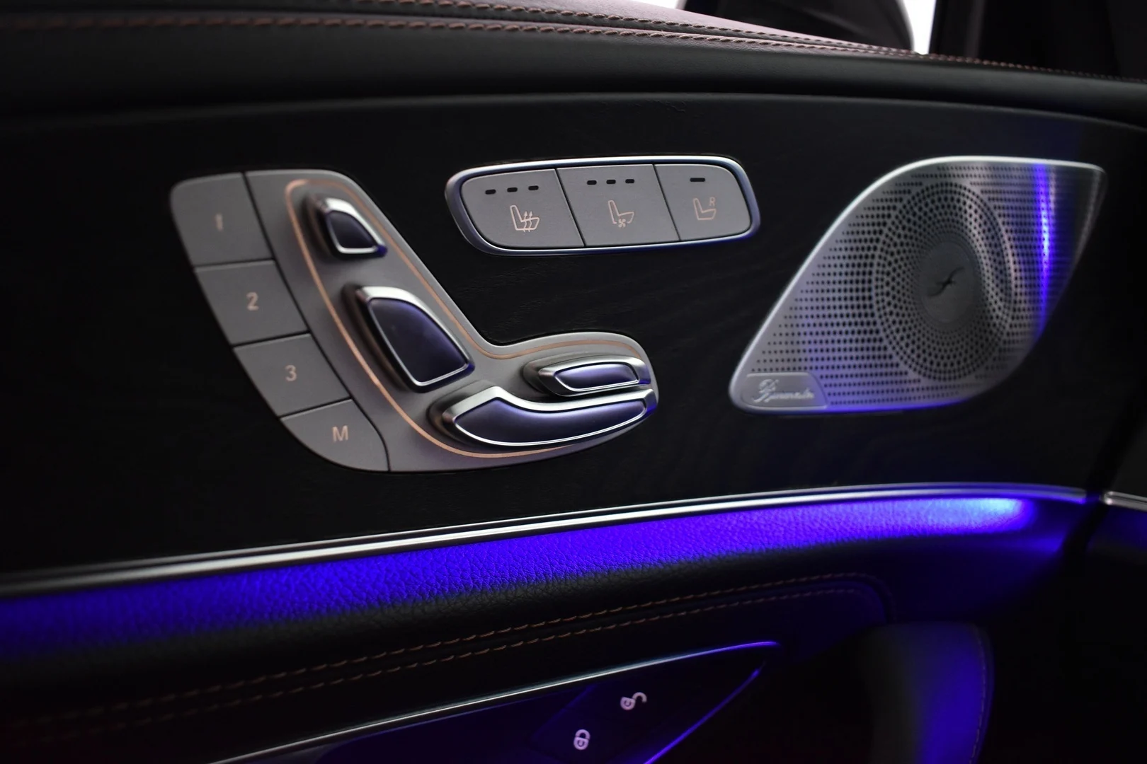 Car Image - 3dpsgkKczCyU7cgUq1DTzx