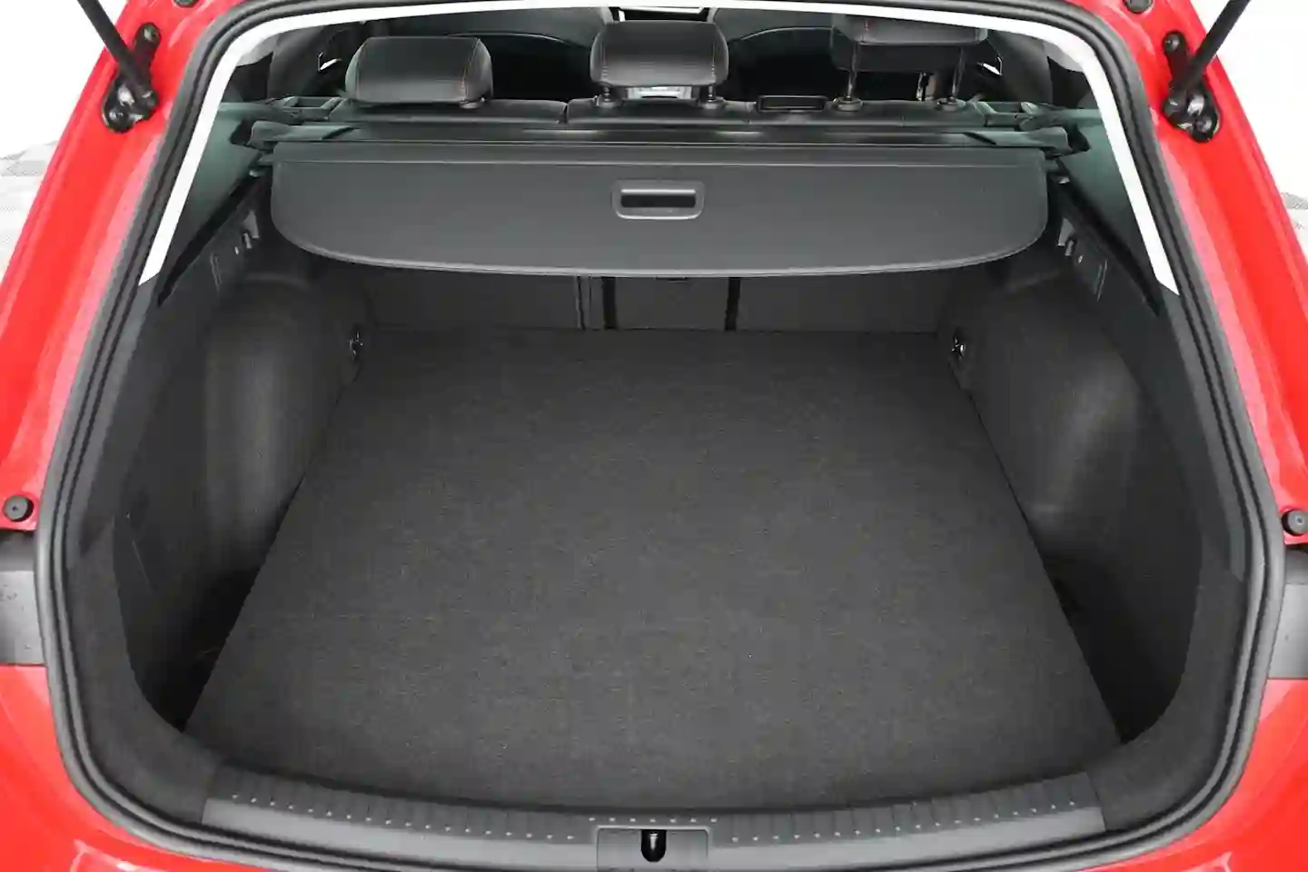 Car Image - 14eTA3QbSDVsEcz4YteUdy