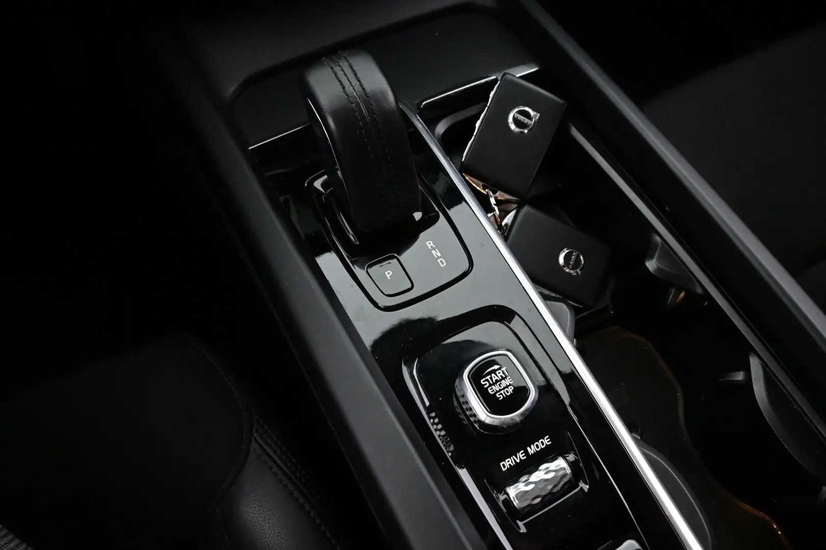 Car Image - 3RqW7m4l2ZwpscenQz5JVK