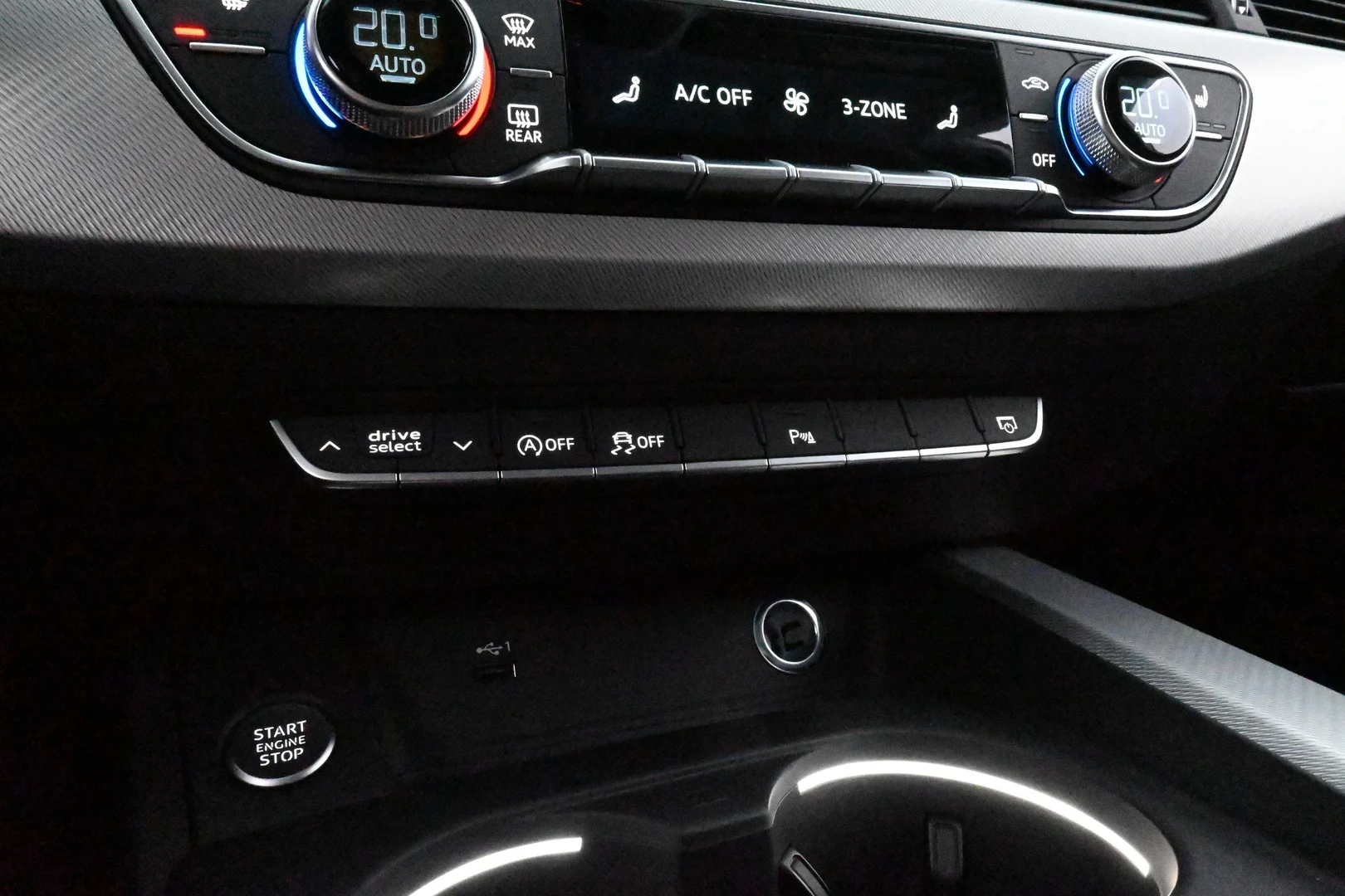Car Image - CyON9JVkT6UArbJUaSfIK