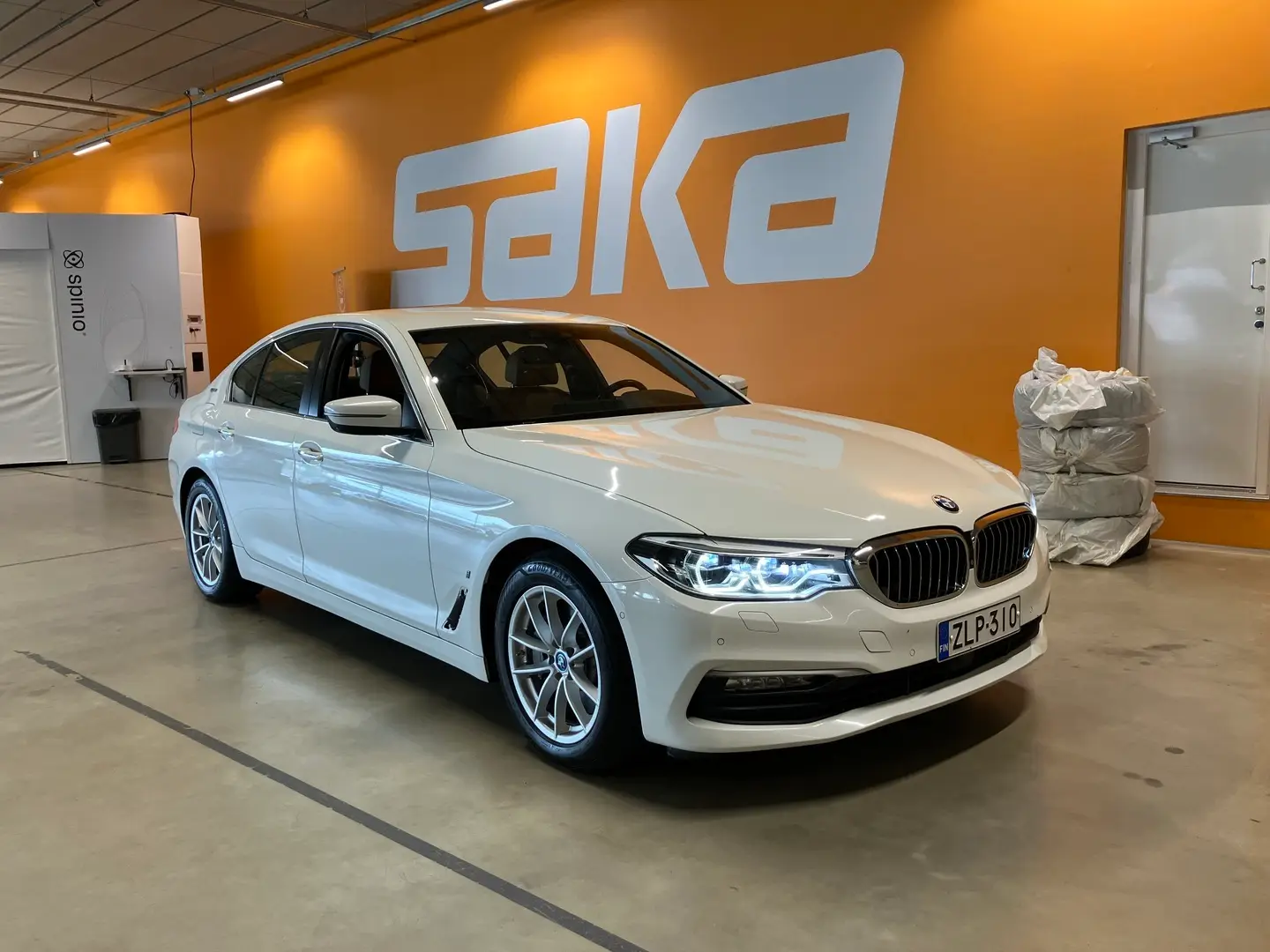Car Image - 6zjOYggbvM9JO1jflRU1oH