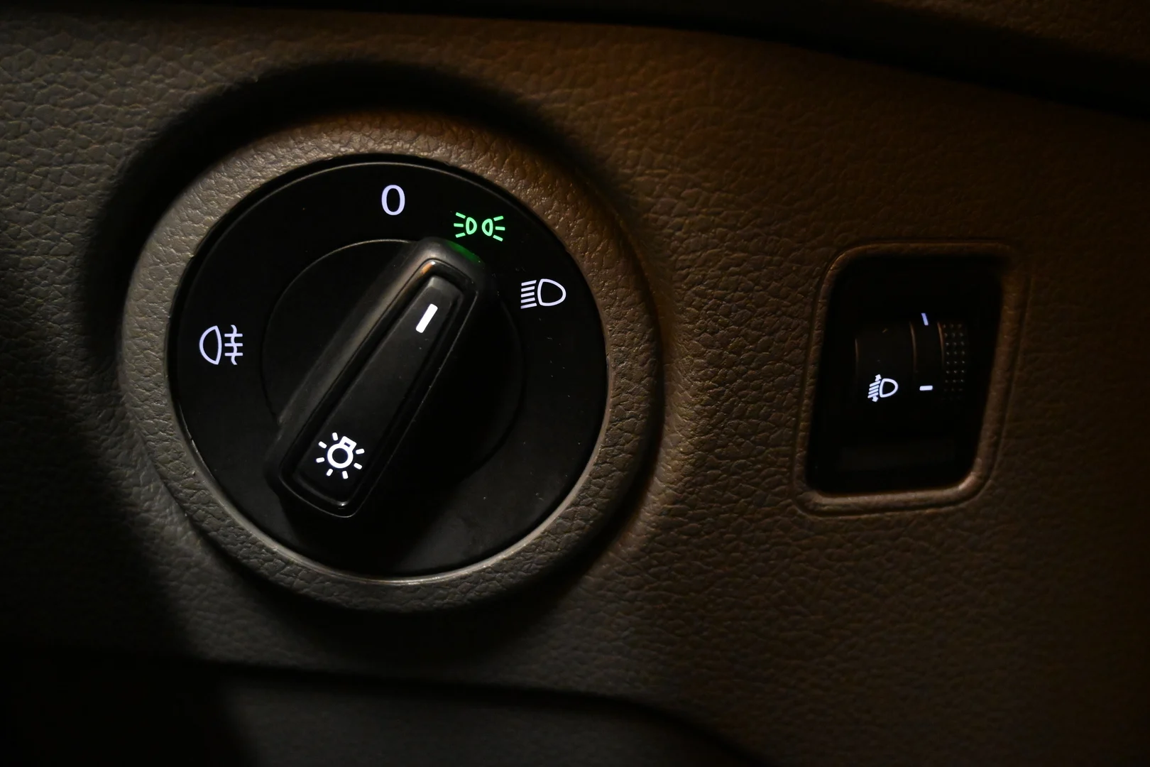 Car Image - 5iTW6uhLHzg2QsbvmbfrAJ