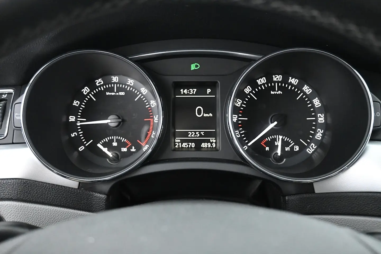 Car Image - 2UIM9TJ80thScPVWVtNHqn