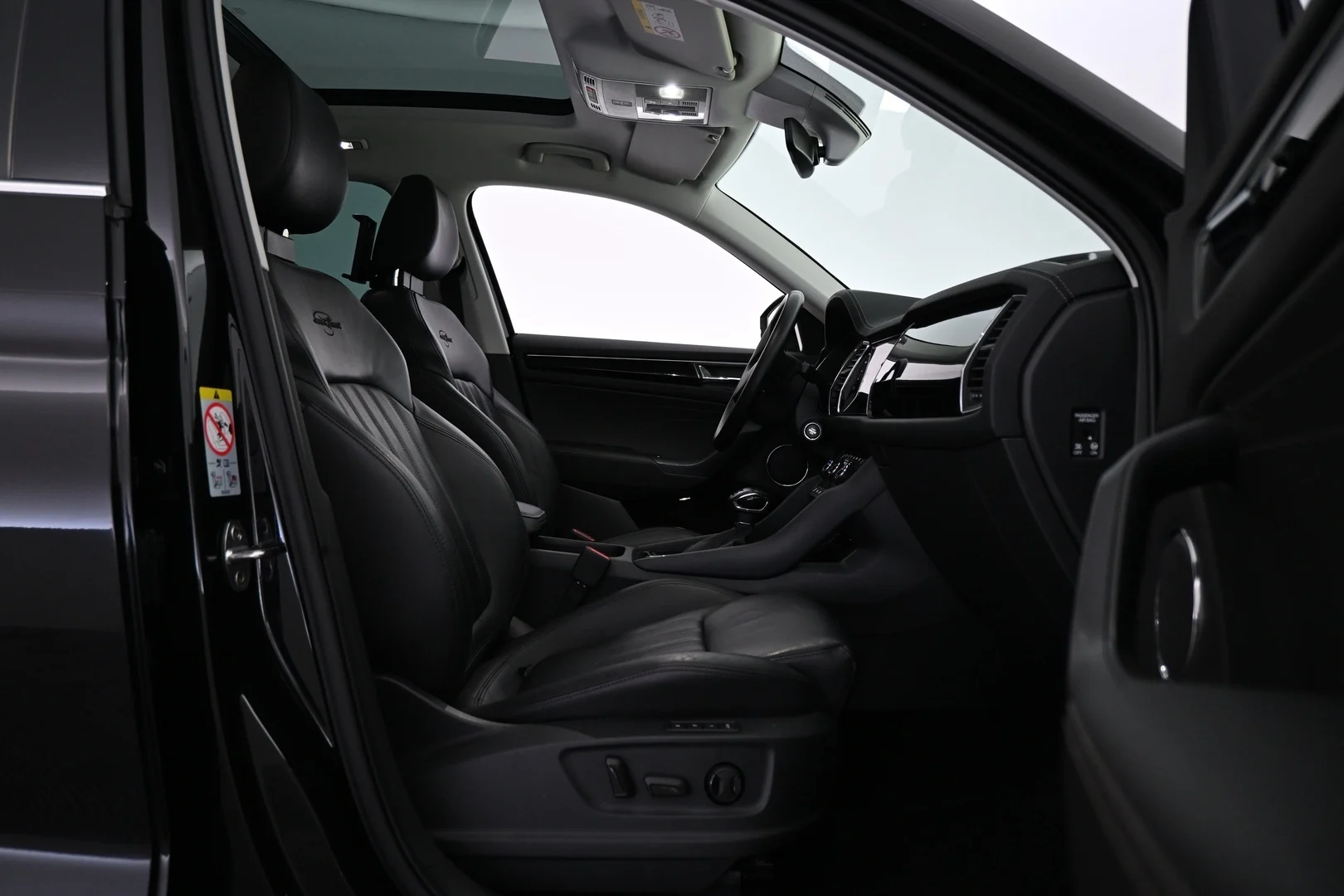Car Image - 1SWSOp3tssHHPLCmuDGngE