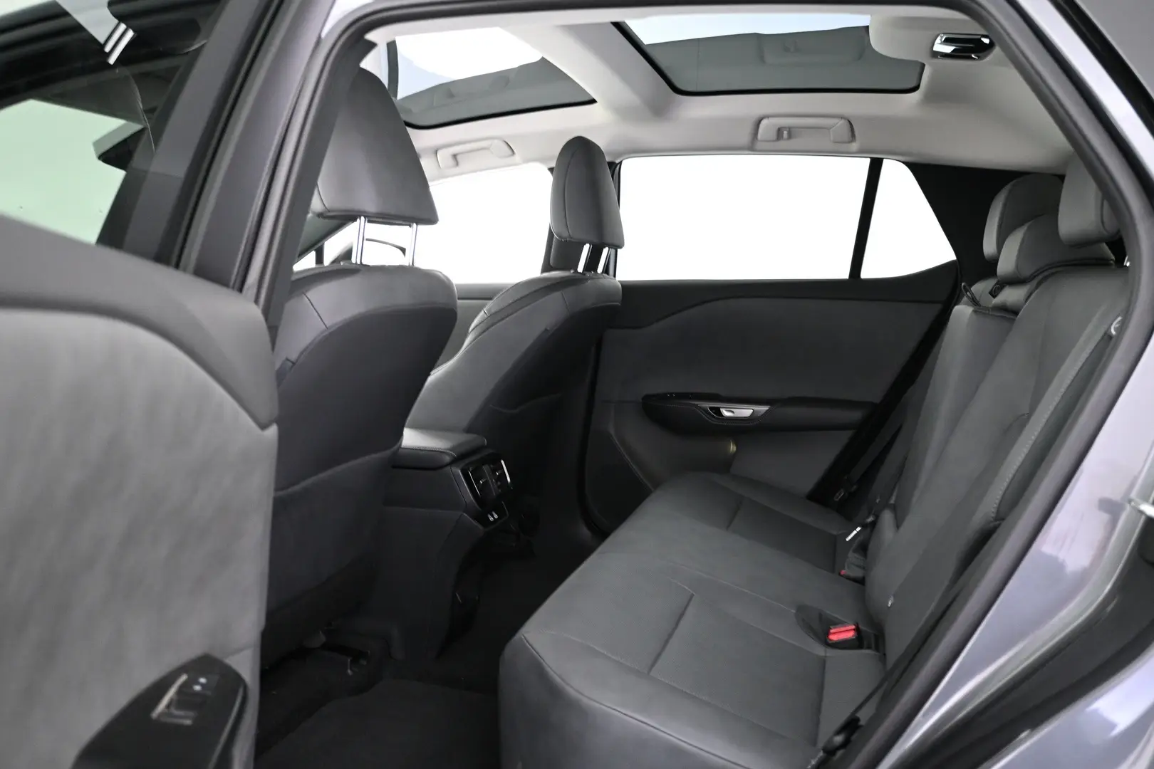 Car Image - 2yuApE4F2m7xm6dGHTB42C