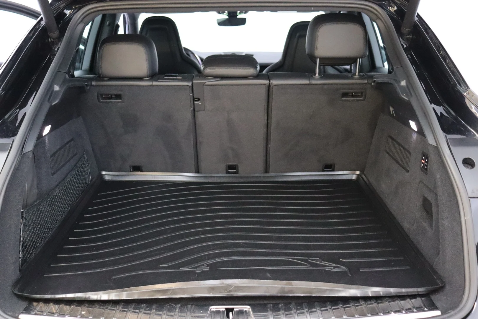 Car Image - JcfdJXjBU80tu0Igl4oBV