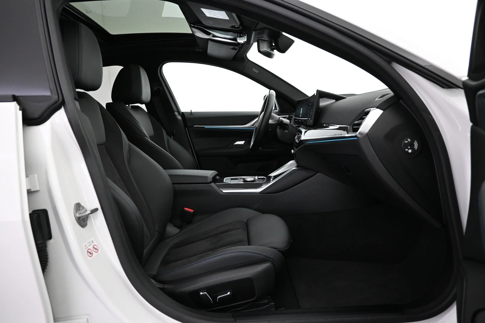 Car Image - 3OwftKSuVQ99Mhfpc5aArb