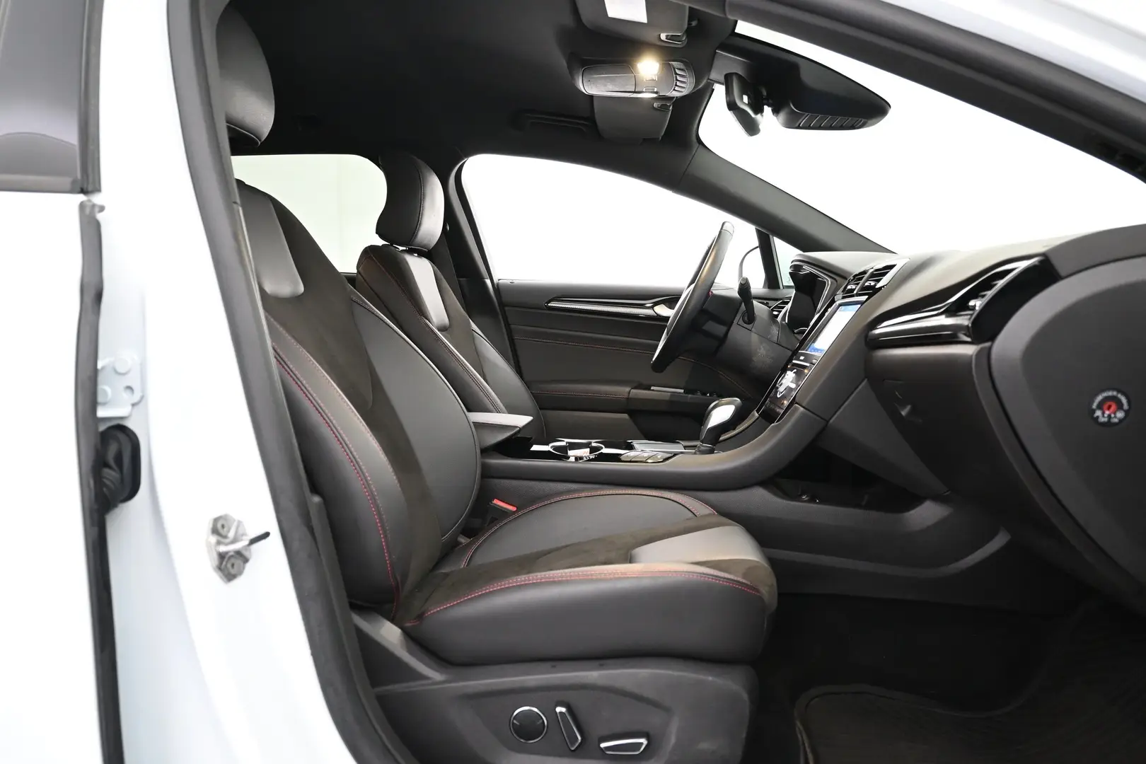 Car Image - 49o12kwdvmhAZfBPMptV7H