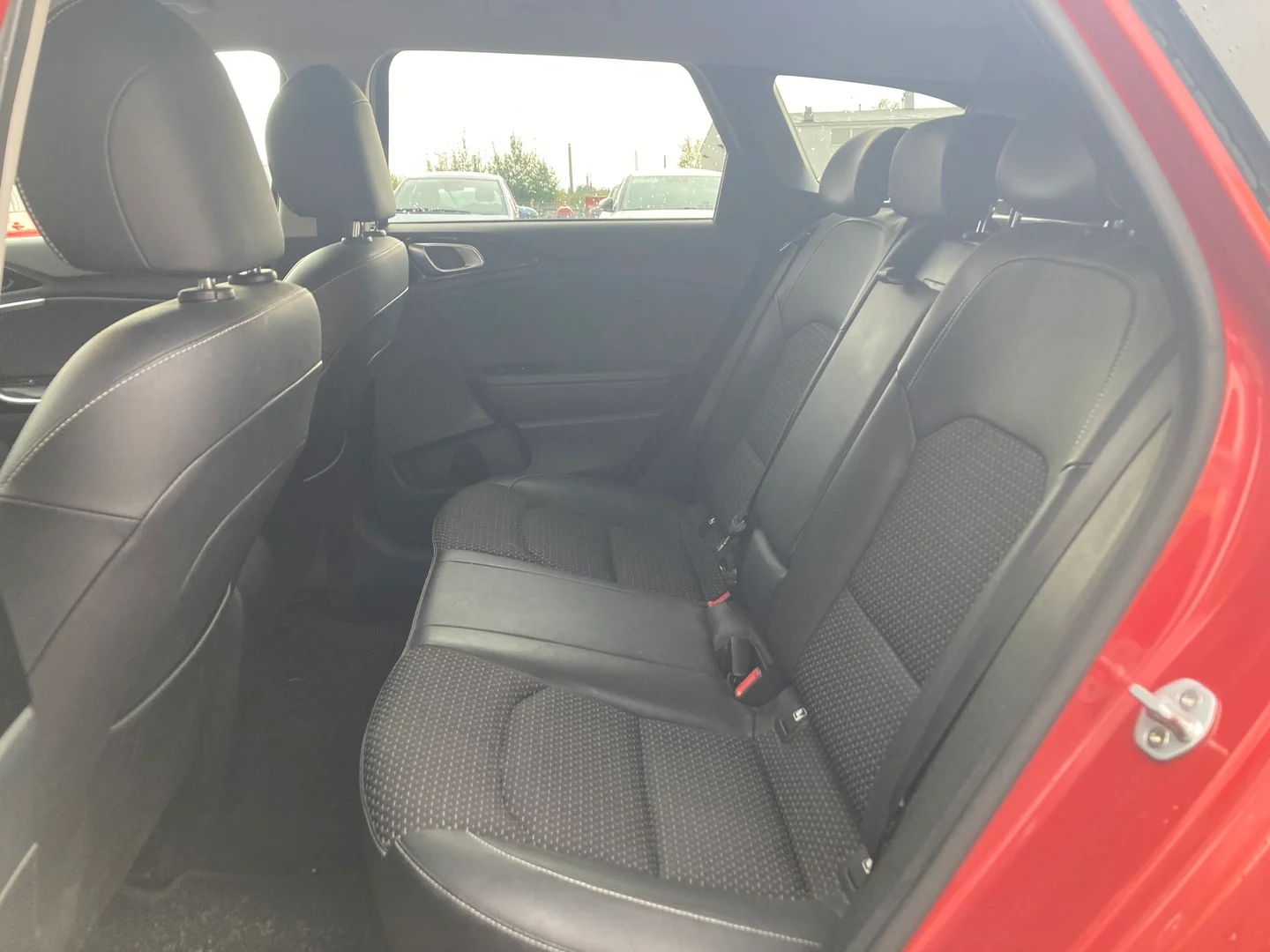 Car Image - 6yejyklgiEZ91GmrXetfLm