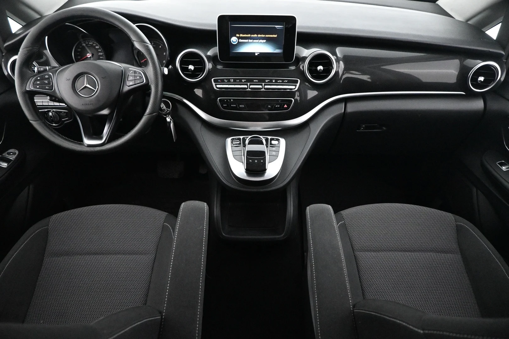 Car Image - 6VKJOyaOFZBEtN715h3iex