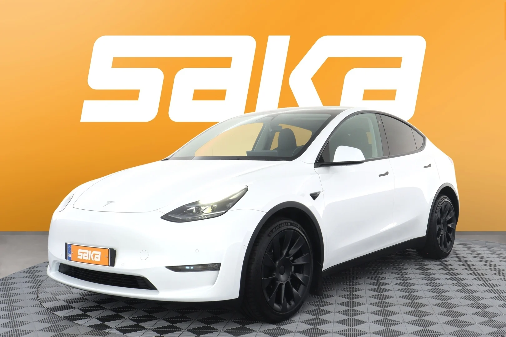 Car Image - 2iOOHCR2fNRnmUWcoJ4E7J