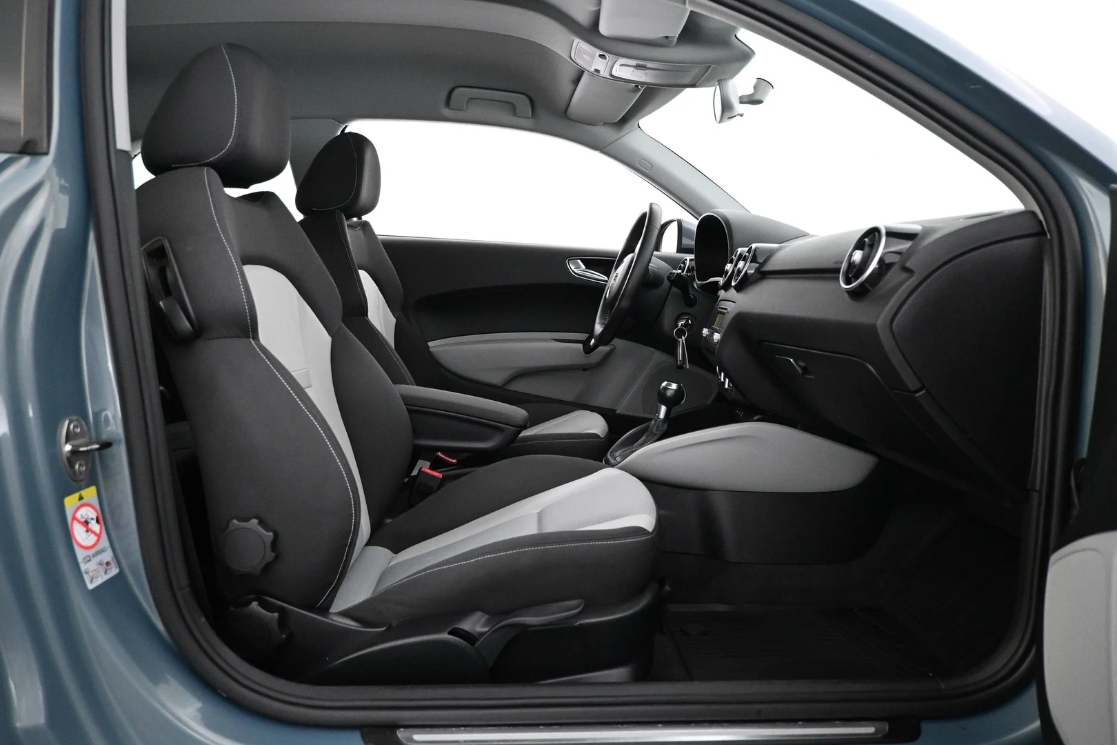 Car Image - 4yn5PwMPGp3kB5ROyO6o1c