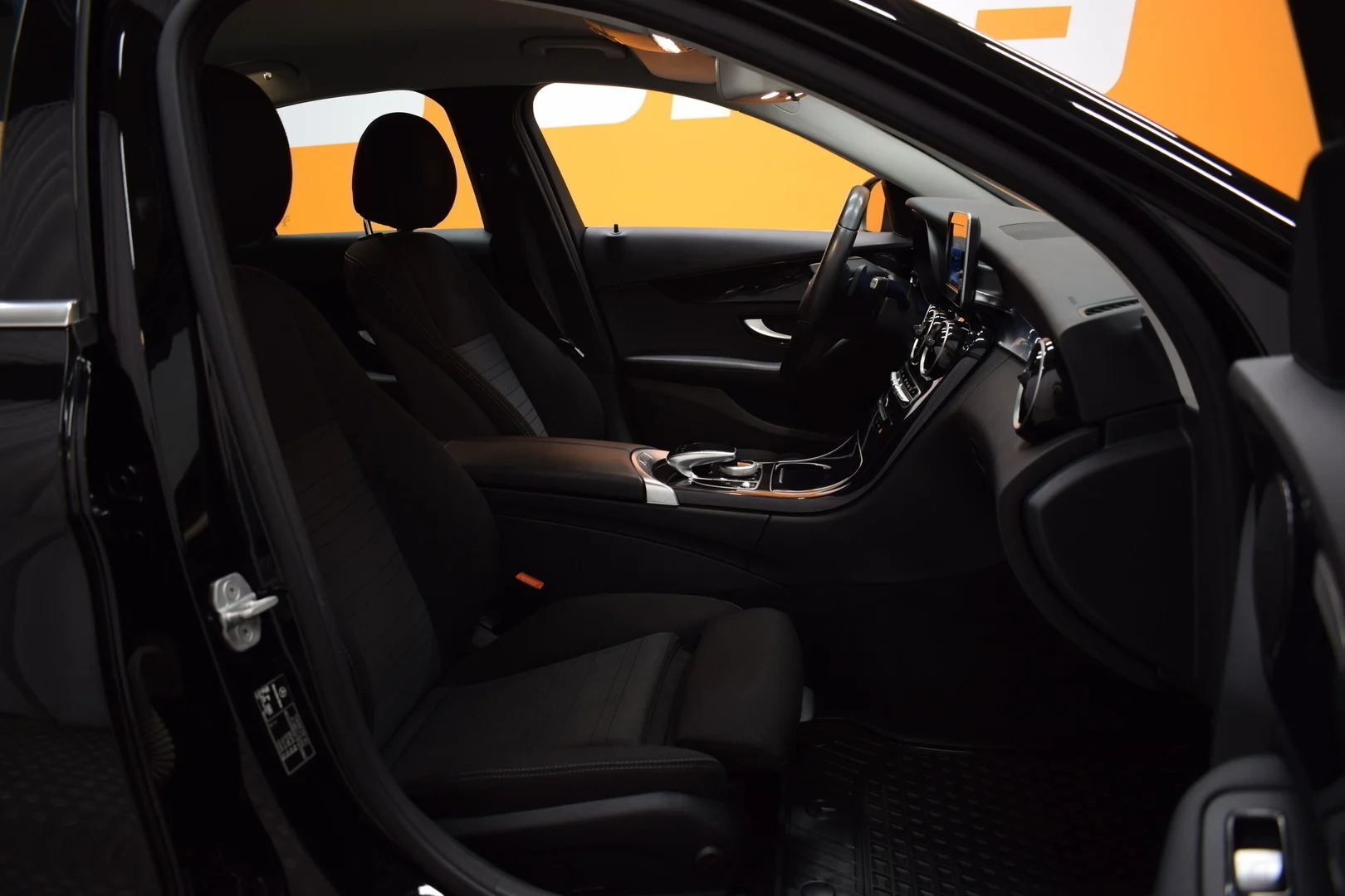 Car Image - 2opp4QZbEjNuo3QmxUmnkd