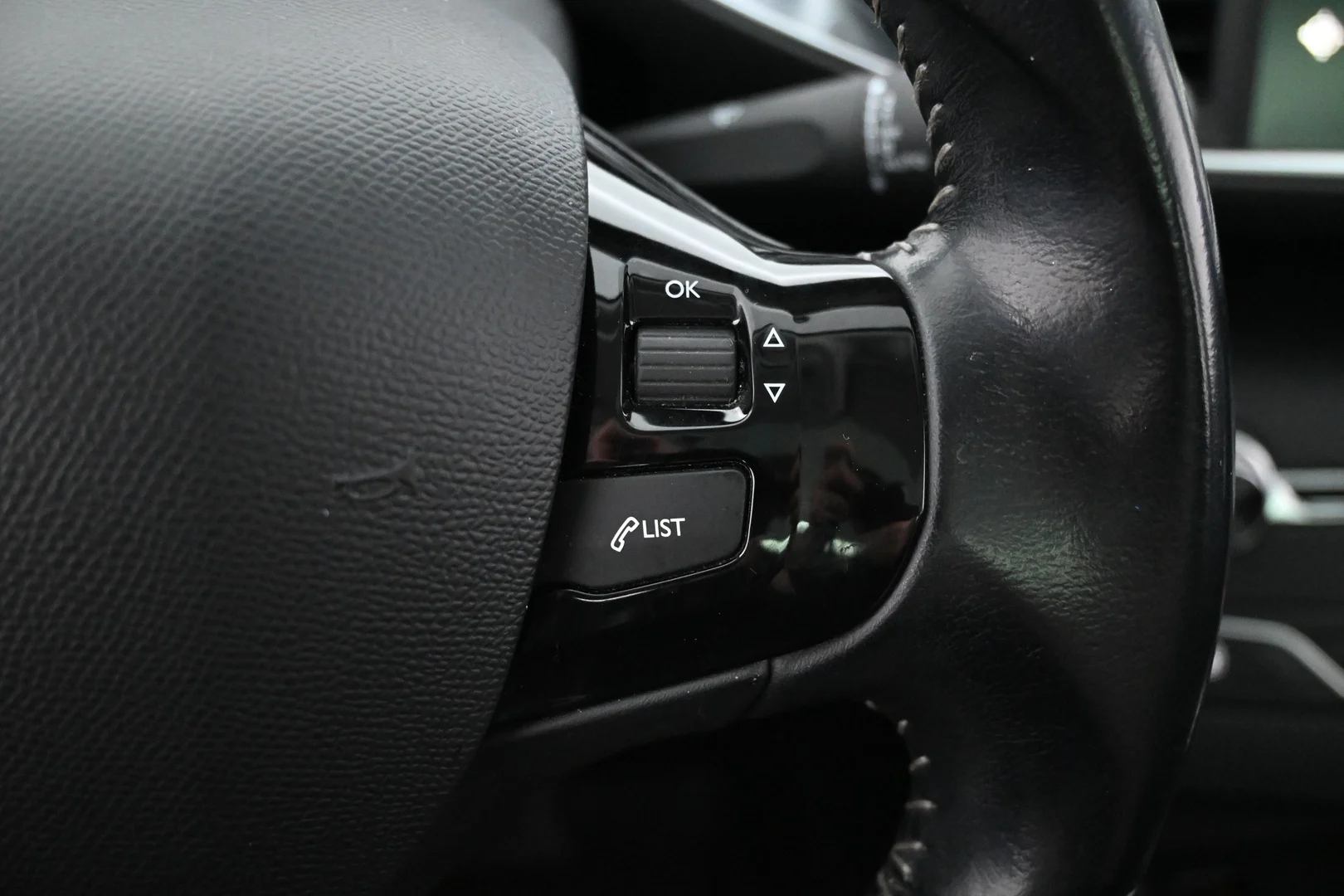 Car Image - 3Bg22SXxt7edxrsulkagri