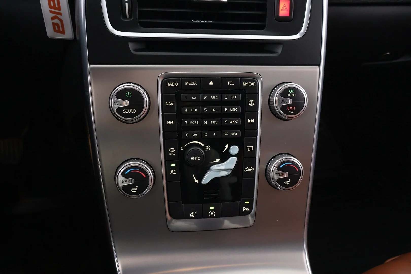 Car Image - 4B0ibEK6zUgpGE2vWxBa2G
