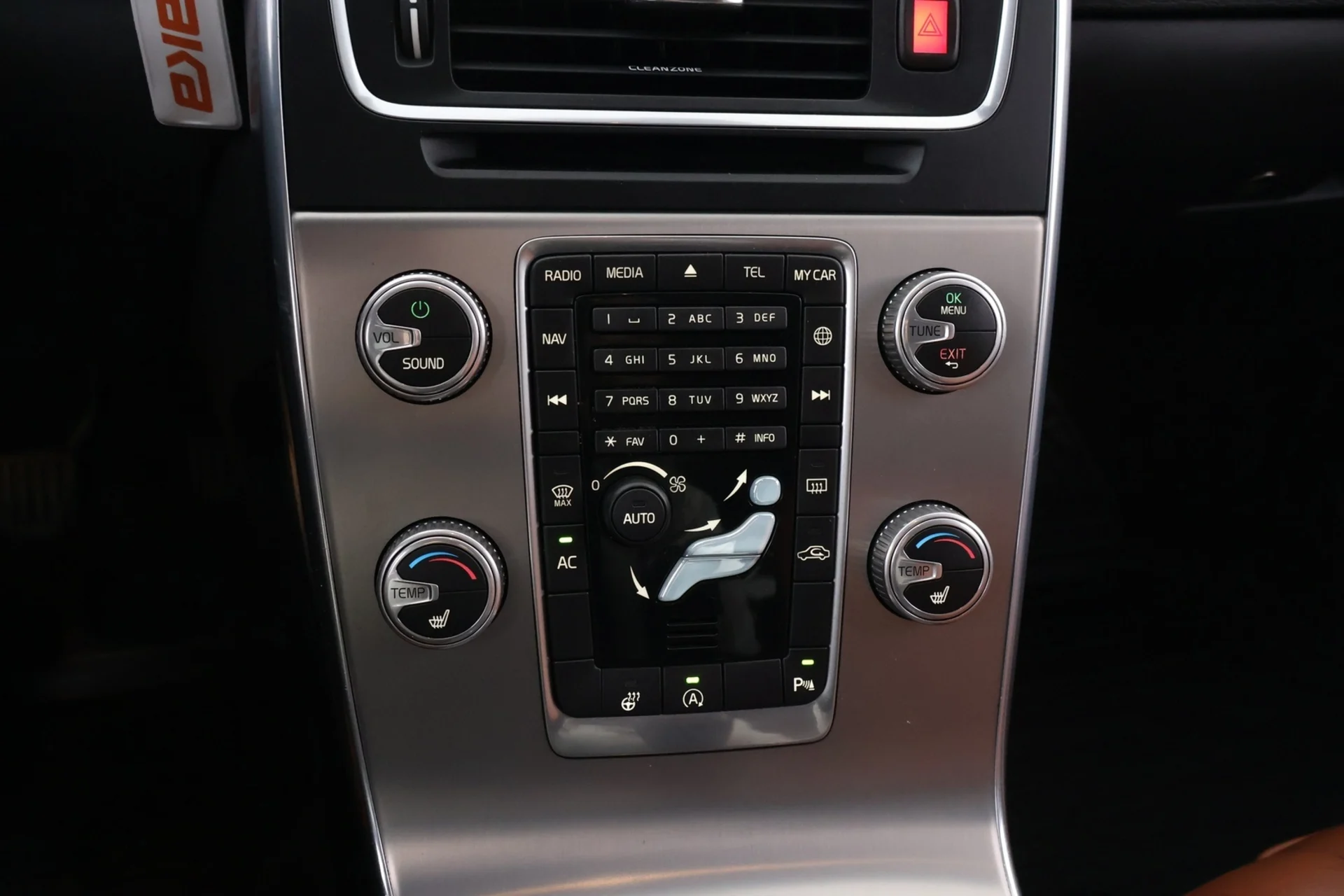 Car Image - 4B0ibEK6zUgpGE2vWxBa2G
