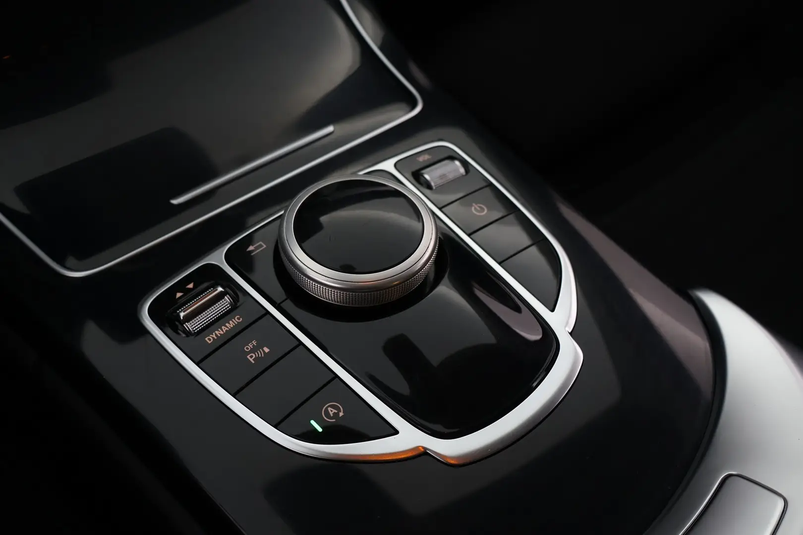 Car Image - 5VS7fayk0LD7kBu2bdYdv8