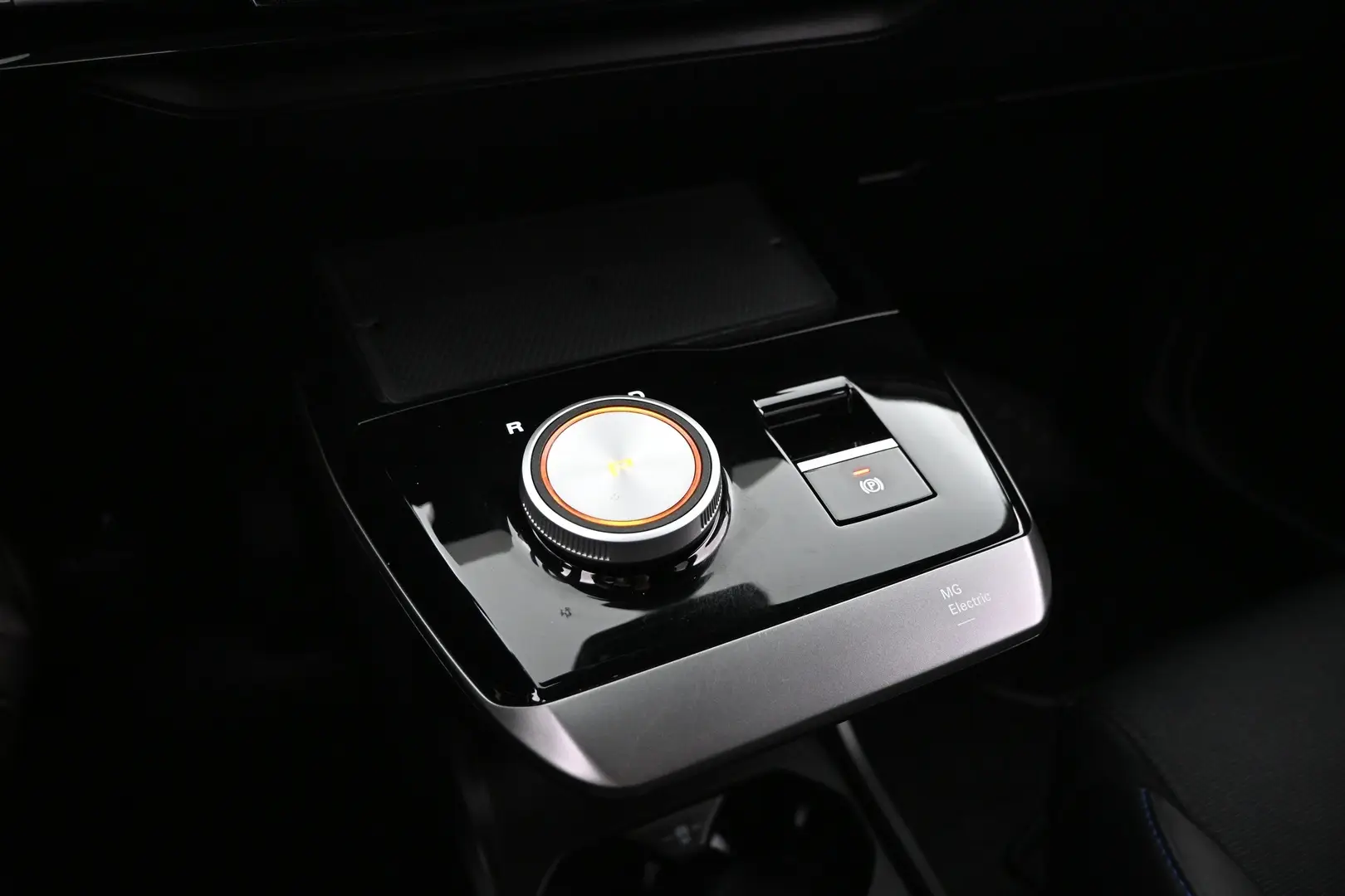 Car Image - 1jL6xnkwsWycDF3y6NuO16