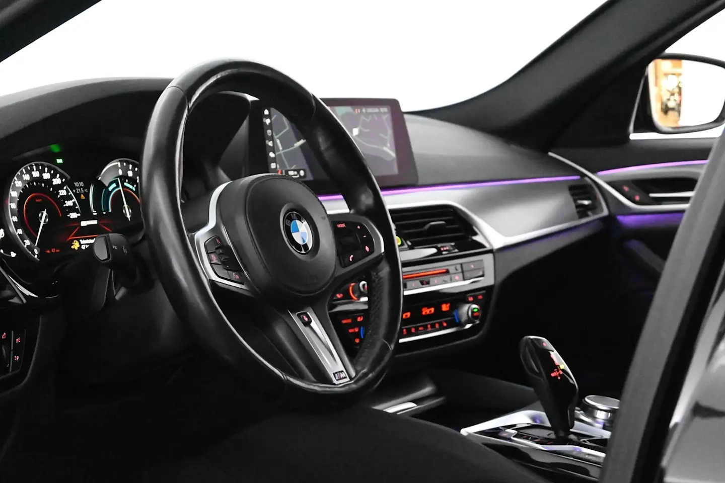 Car Image - 6fJmAJqmklSjMDqw4dto6f