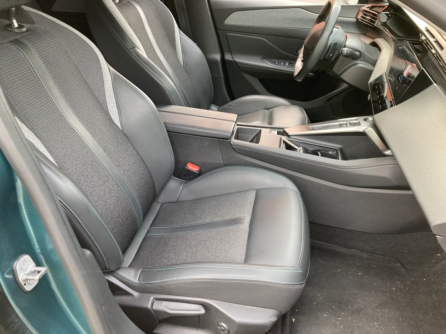 Car Image - 4JCa8KSWuYrdQiamtEX45C