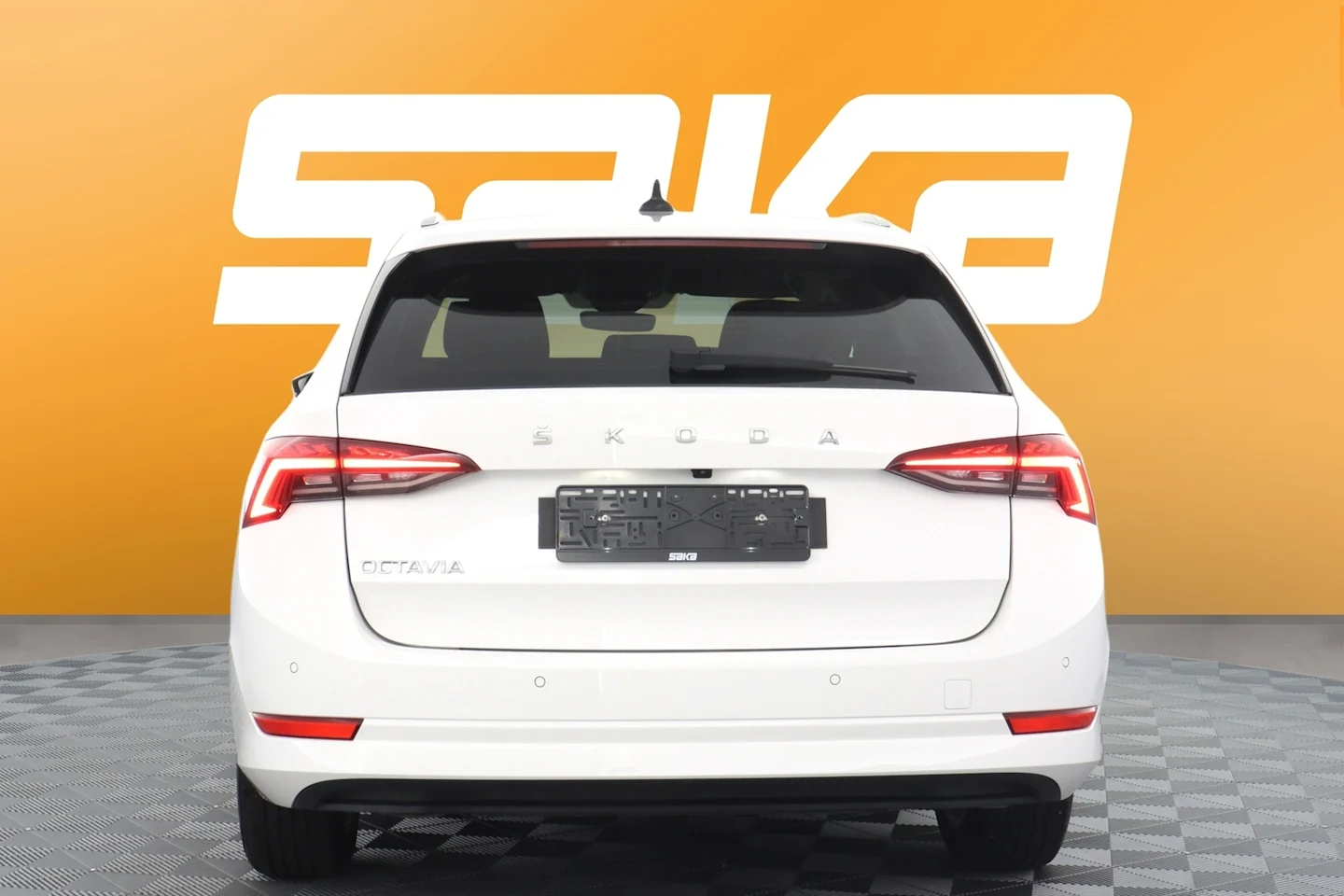 Car Image - 6XeA0b06bw9nk51Wm1dbvk