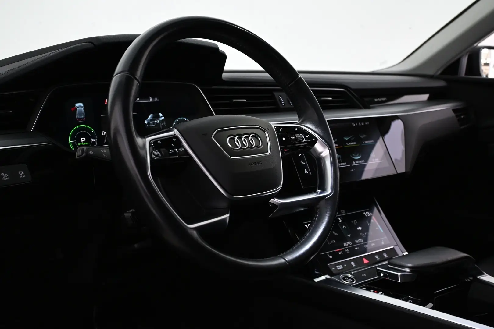 Car Image - 6xNgZ8RcXHmW7k8g8nsCAc
