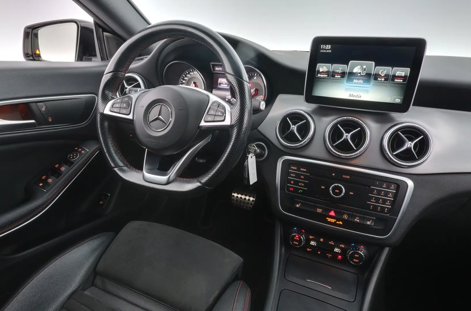 Car Image - 2jHqnkI7XKl7w4bWaqnGme