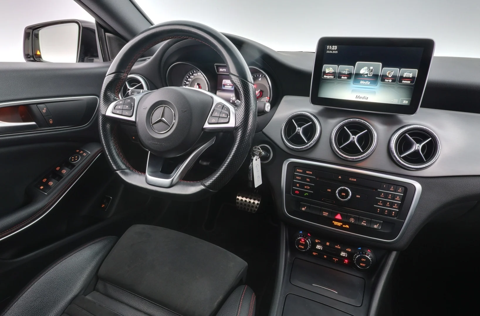 Car Image - 2jHqnkI7XKl7w4bWaqnGme