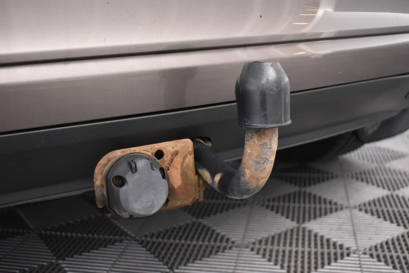Car Image - 1lLICZA9rEl0kvtzTZv1hy