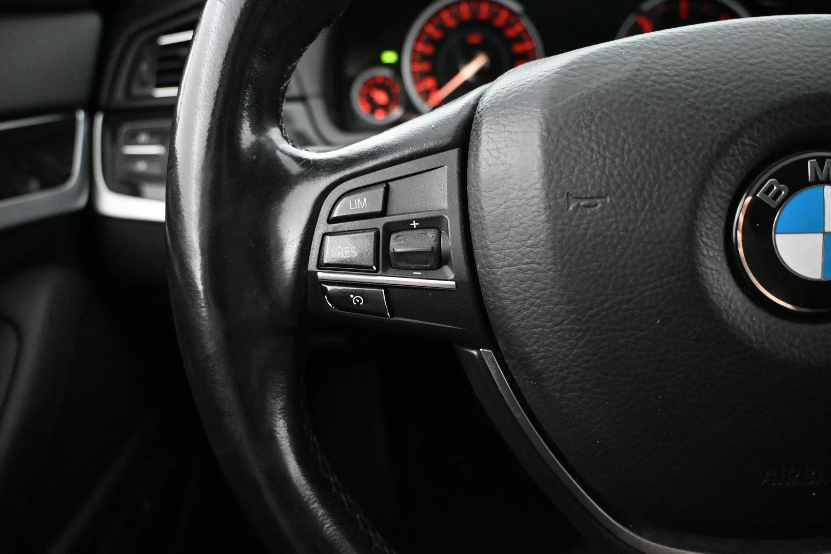 Car Image - G6SbDMepYpUqwLGzq1kTM