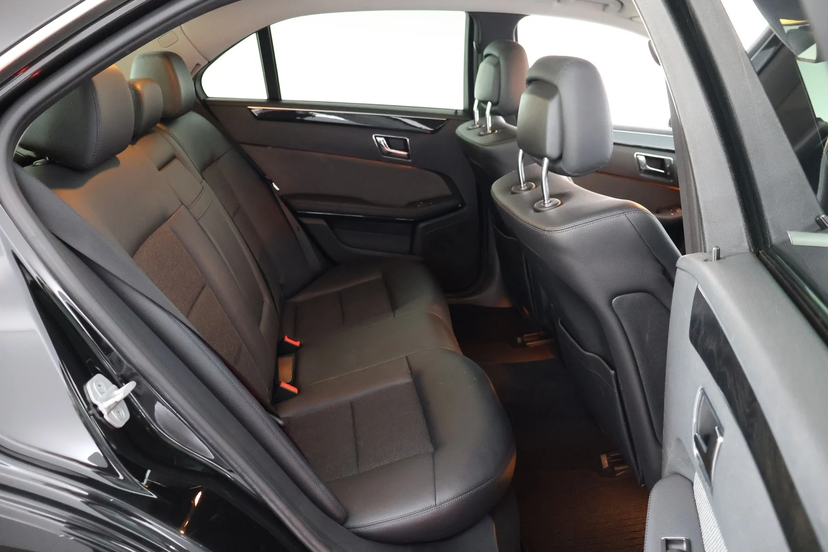 Car Image - 17skVpCT7MZ7DTuYORSpkM