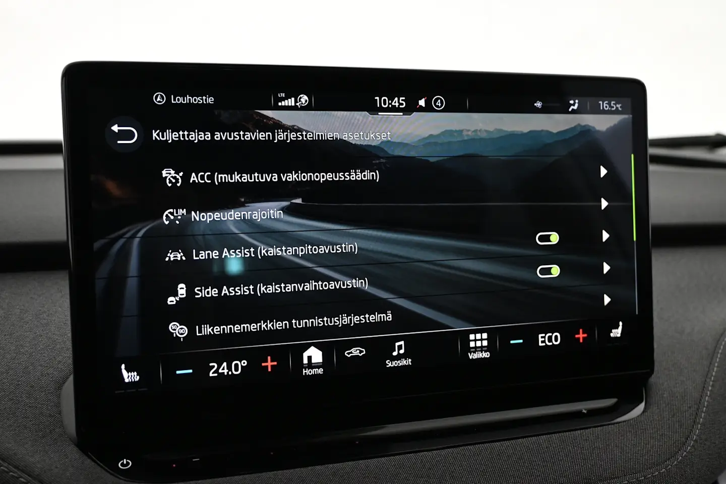 Car Image - 3b6N6TkxRVyVOzzWUcoWb6