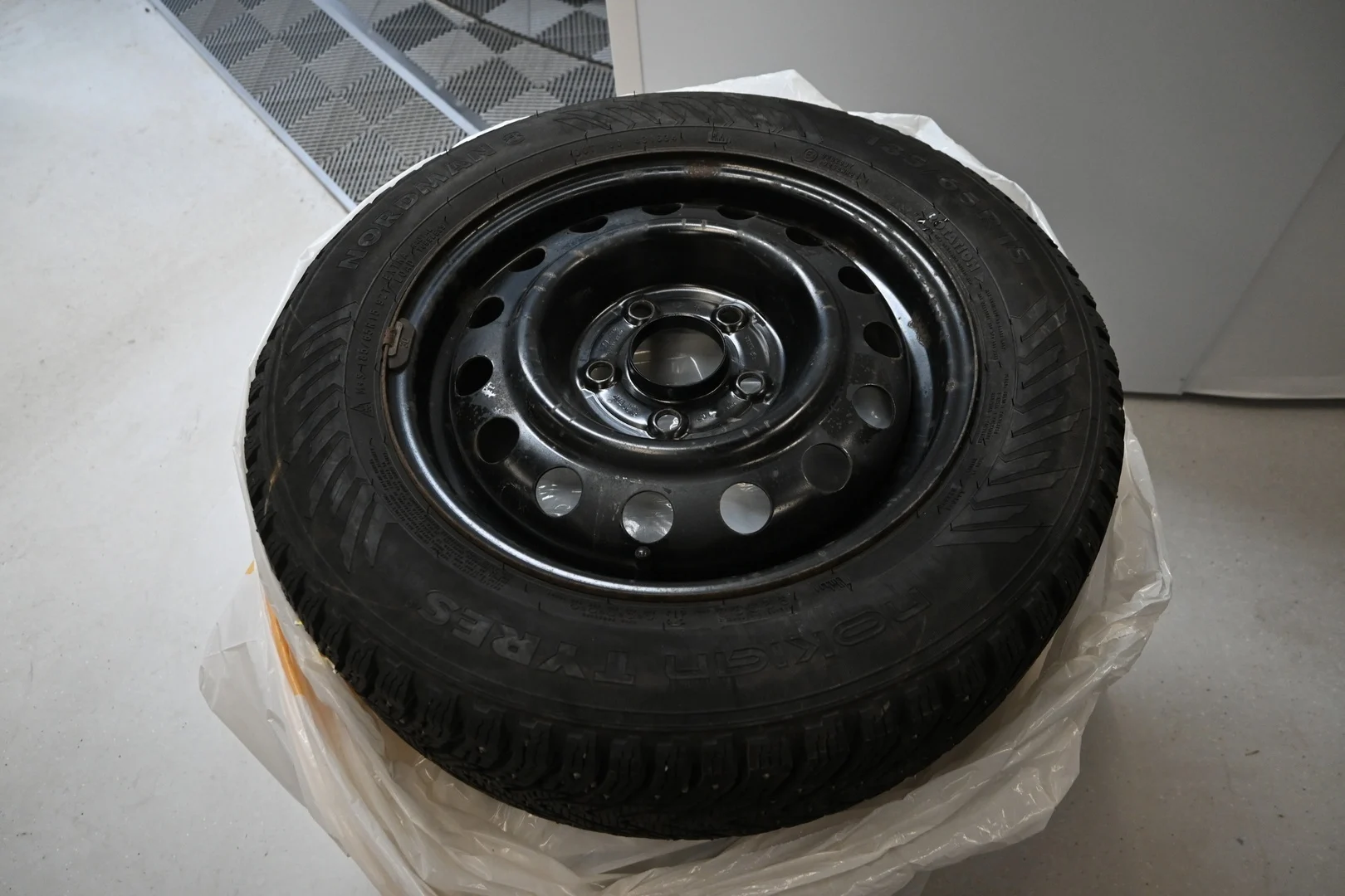 Car Image - NraiB6wjXa3HQwqUMTf60