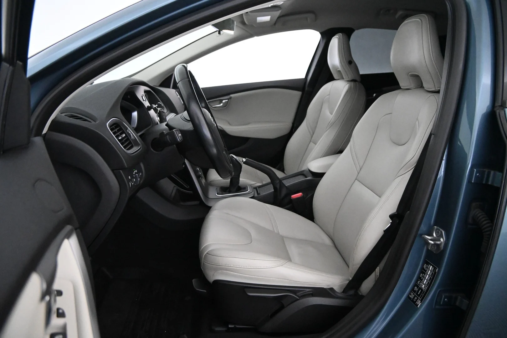 Car Image - 2hT8tpqmQKyk5QkfZNOWdt