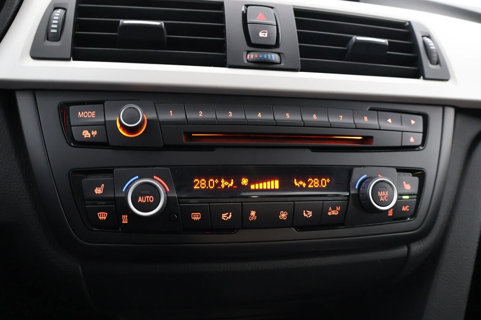 Car Image - 6iIB1xkVMS4LffP70Cuv5p
