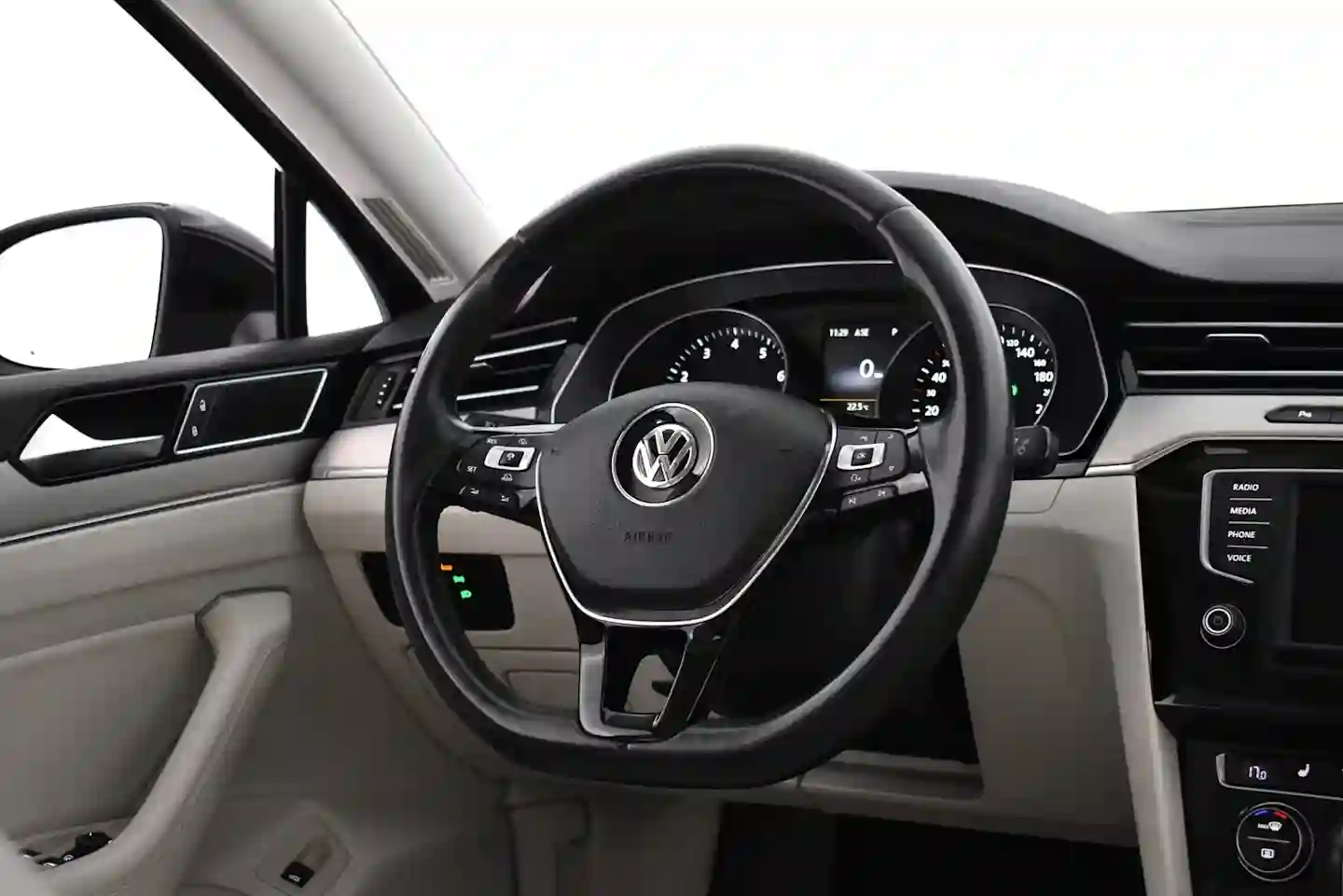Car Image - 2WUqjJxNvNTb2IpkZjJCW4