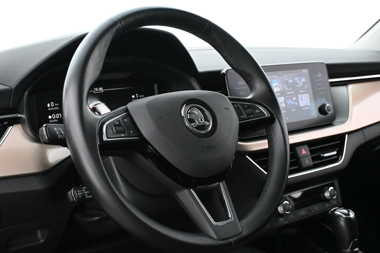 Car Image - PlurHUdh6yyiel85ELeKY