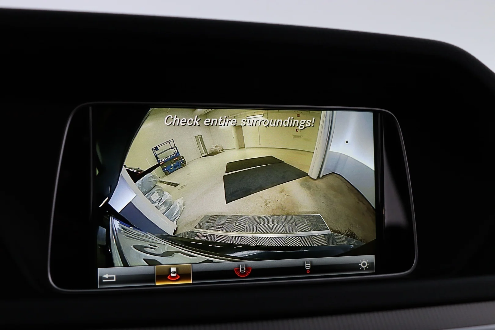 Car Image - 1NJW1mhXEhOg6fGMWAPQ9i