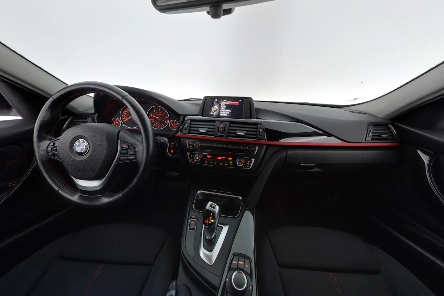 Car Image - 1hXmMYF85YESook5btj8TR