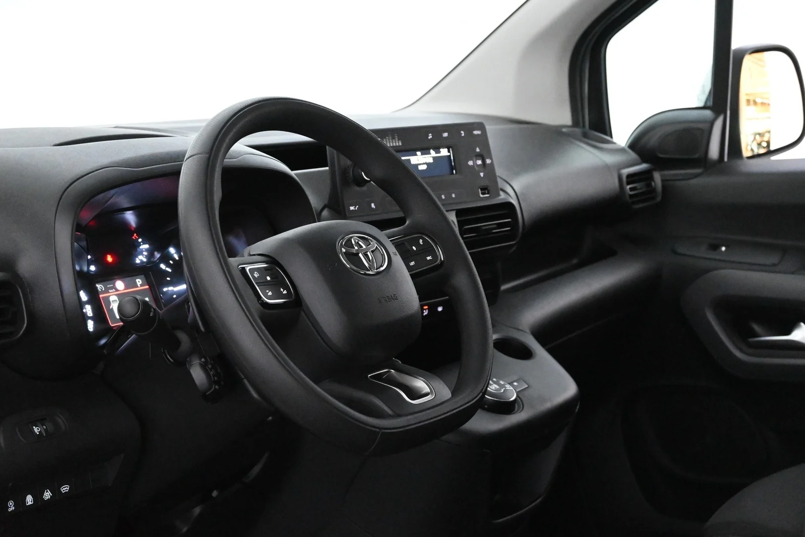 Car Image - 41uBCuc3N7nl9y6wSinErb