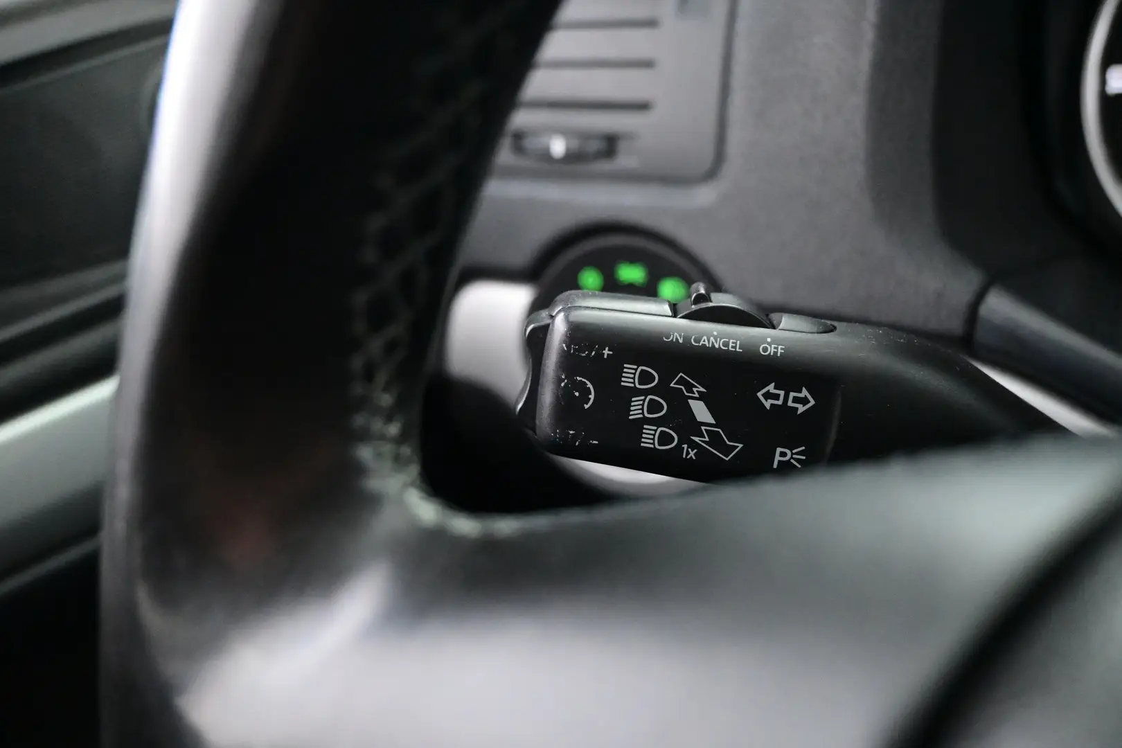 Car Image - 2HIiP0PICYJpc8GDyykLOT