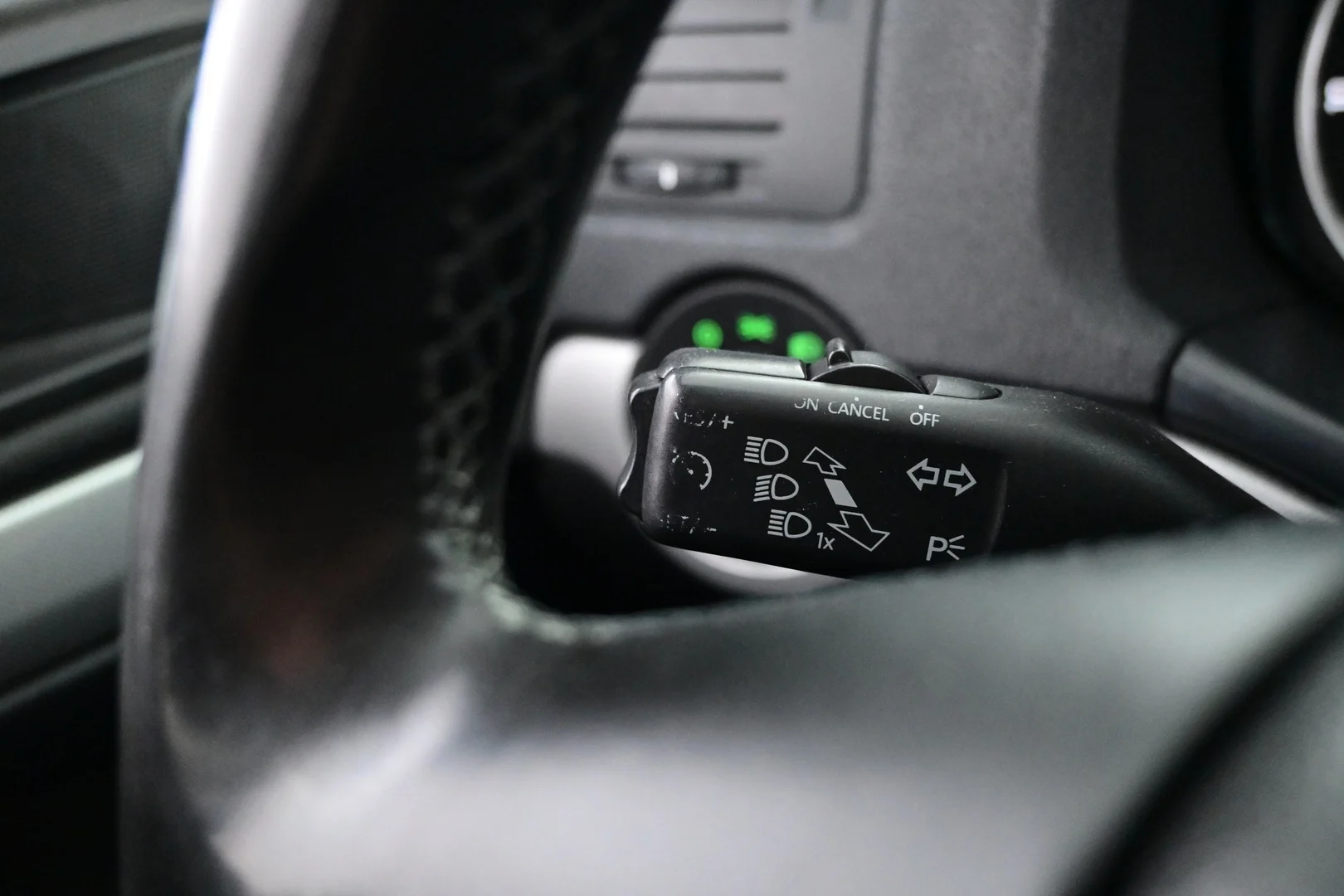 Car Image - 2HIiP0PICYJpc8GDyykLOT